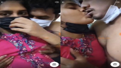 Couple Kissing And Massaging Mulai Videos